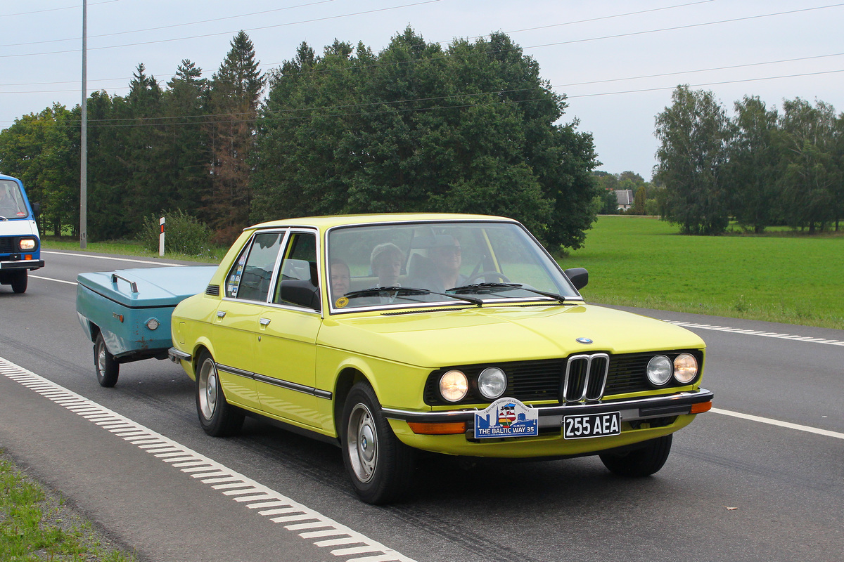 Эстония, № 255 AEA — BMW 5 Series (E12) '72-81; Литва — Baltijos kelias 35