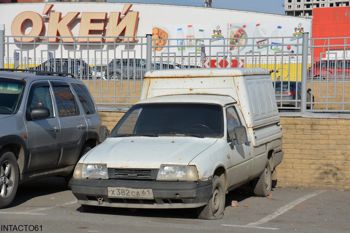 Ростовская область, № Х 382 СА 61 — Иж-2717 Ода версия '97-05