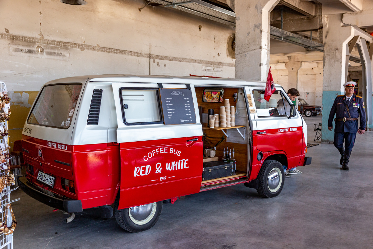 Самарская область, № Е 963 ОМ 763 — Volkswagen (T3) Kastenwagen '79-92; Самарская область — Выставка ретро-автомобилей 29-30 марта 2025 г.