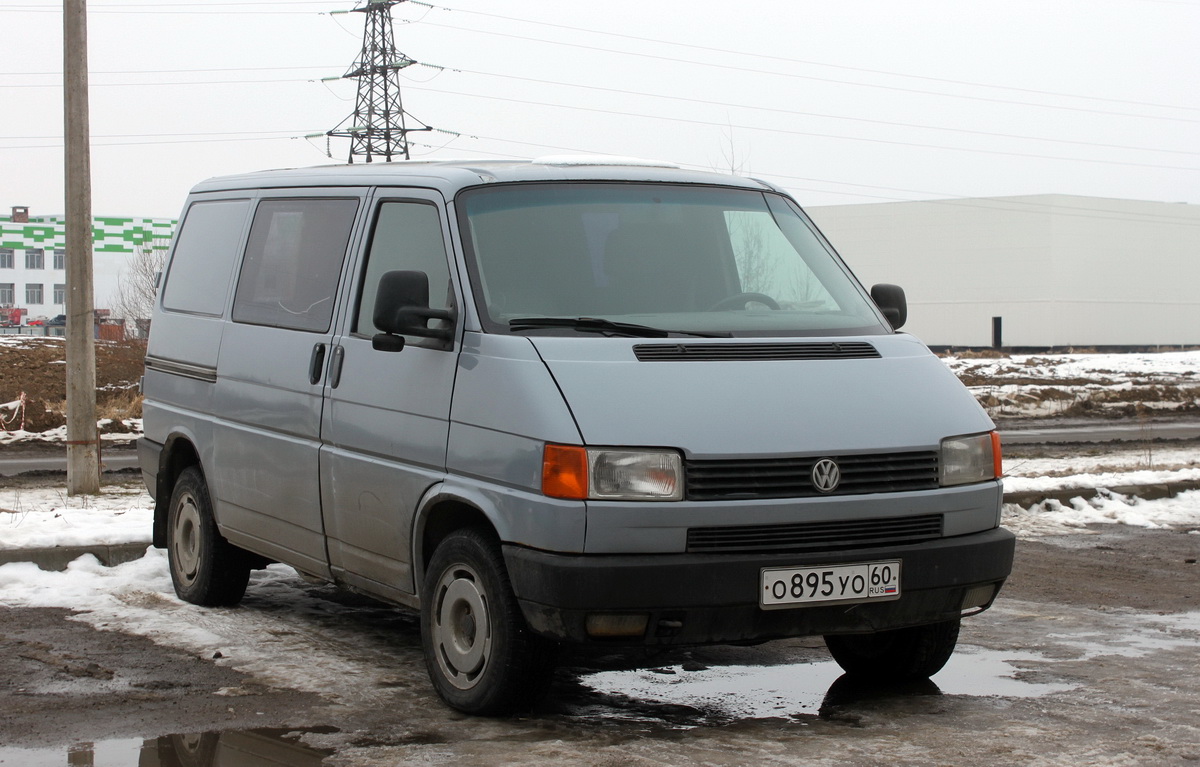 Псковская область, № О 895 УО 60 — Volkswagen Typ 2 (T4) '90-03