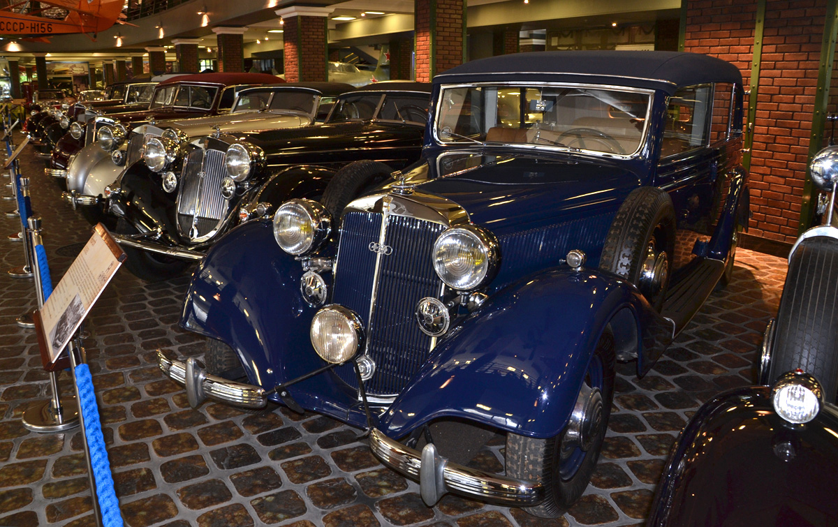 Московская область, № (50) Б/Н 0327 — Horch 830BL '35-40