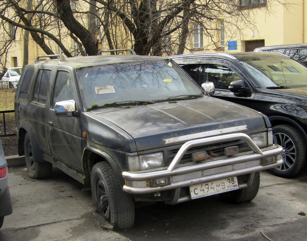 Санкт-Петербург, № С 494 МВ 98 — Nissan Terrano (D21) '86-95