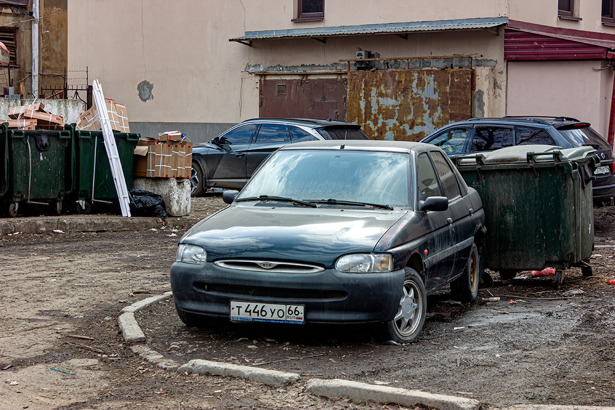 Свердловская область, № Т 446 УО 66 — Ford Escort MkVI '95-00
