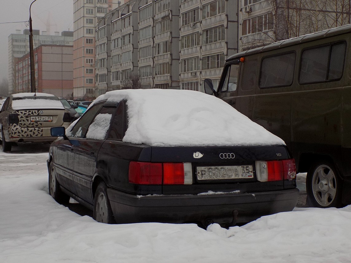 Вологодская область, № Р 882 ОА 35 — Audi 80 (B3) '86-91