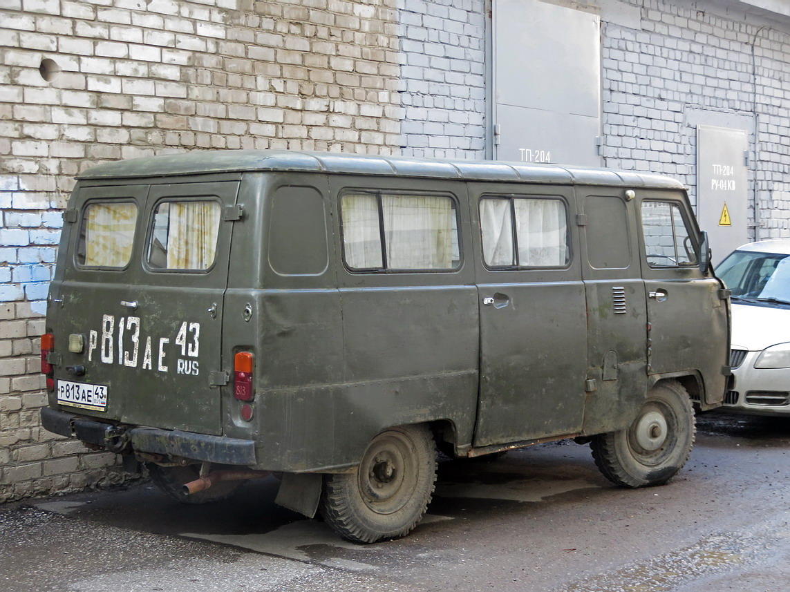 Кировская область, № Р 813 АЕ 43 — УАЗ-3962 '85-03