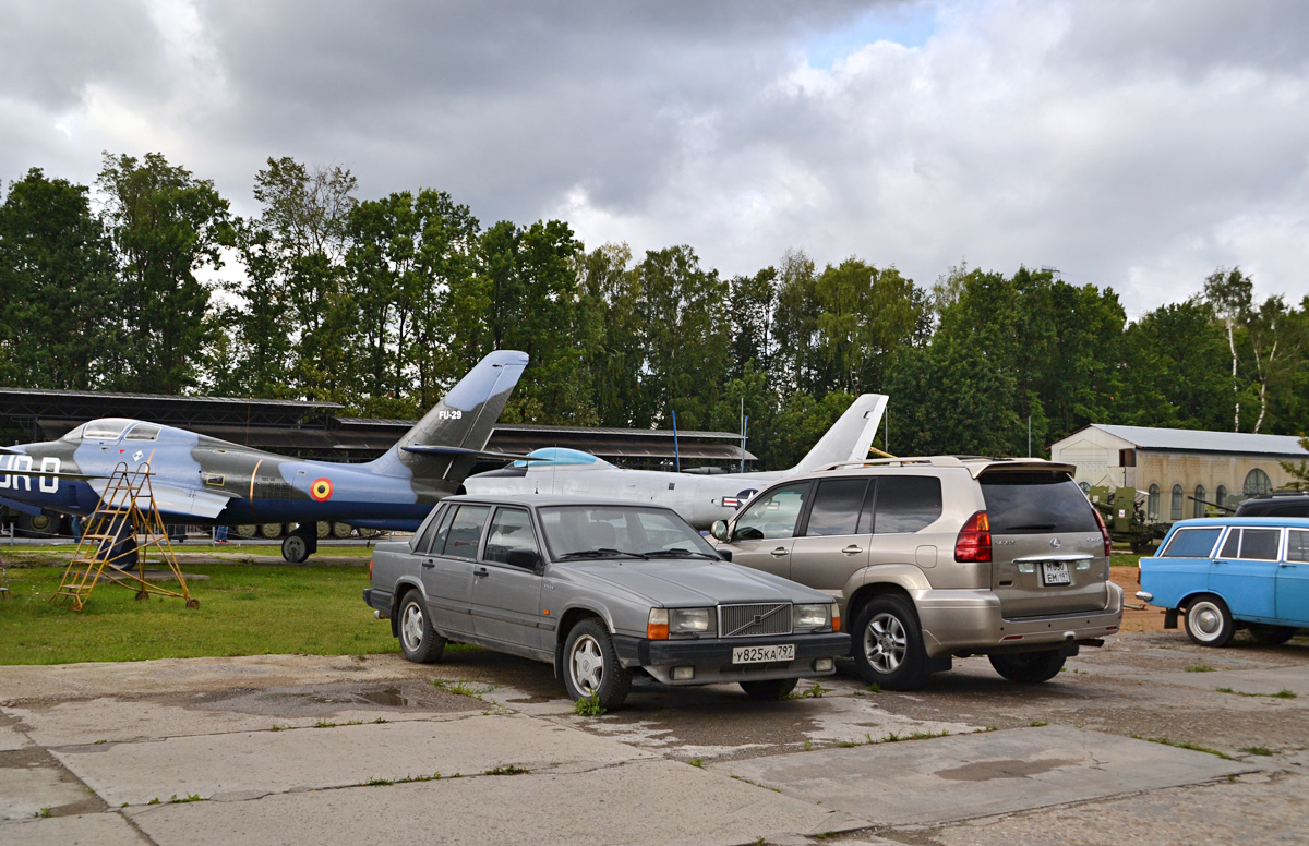 Москва, № У 825 КА 797 — Volvo 740 '84-92