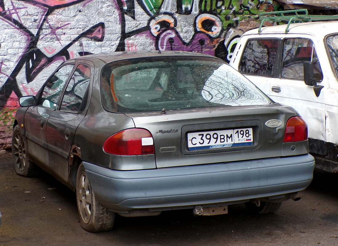 Санкт-Петербург, № С 399 ВМ 198 — Ford Mondeo (1G) '92-96