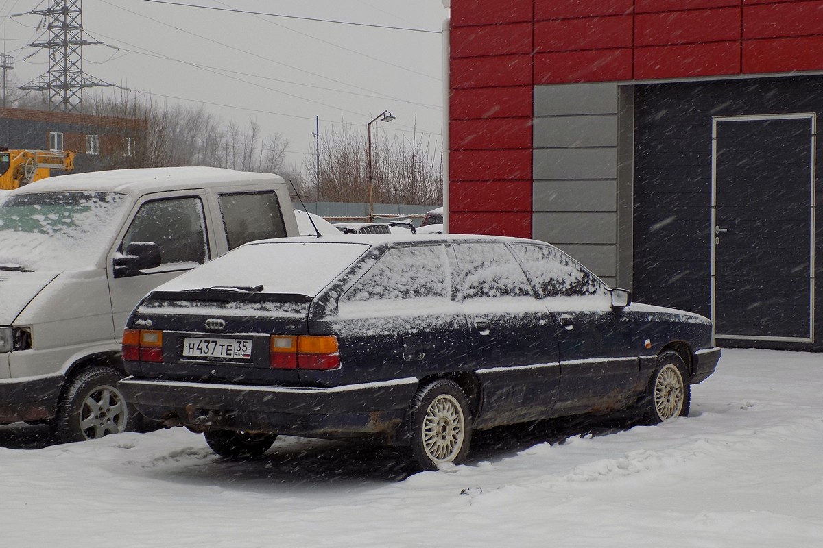 Вологодская область, № Н 437 ТЕ 35 — Audi 100 Avant (C3) '82-91