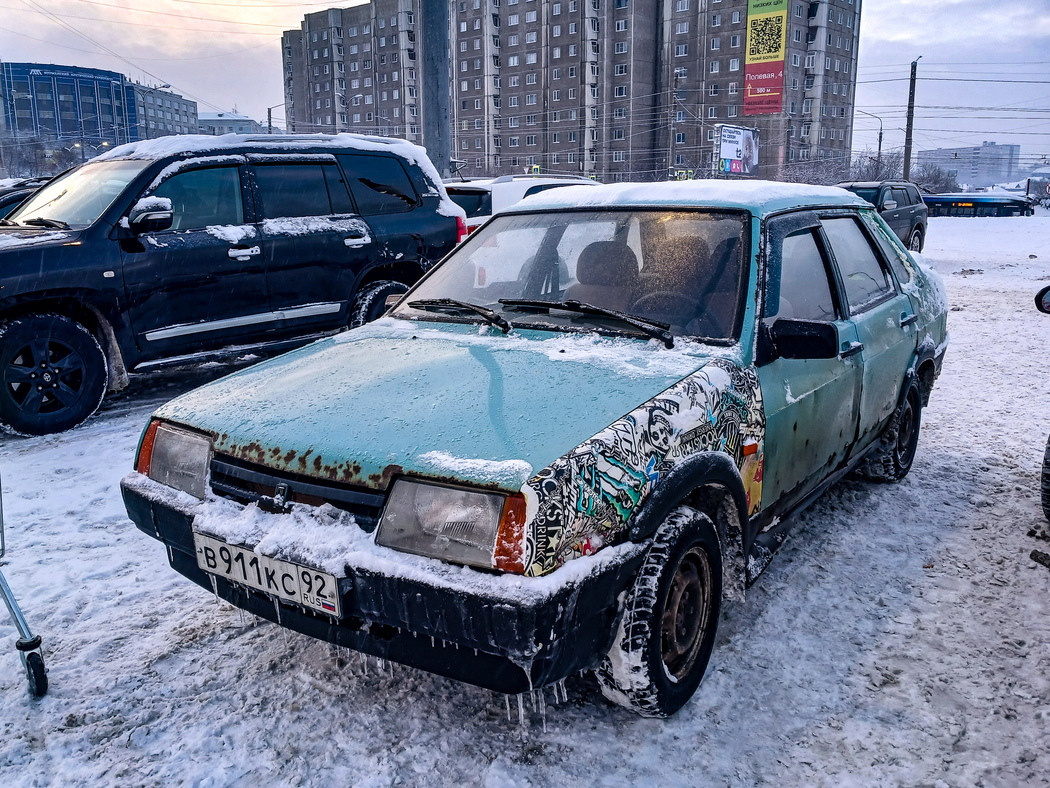 Мурманская область, № В 911 КС 92 — ВАЗ-21099 '90-04