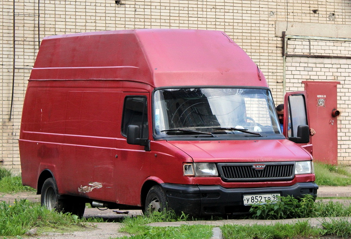 Псковская область, № У 852 ТВ 98 — Leyland (Общая модель)