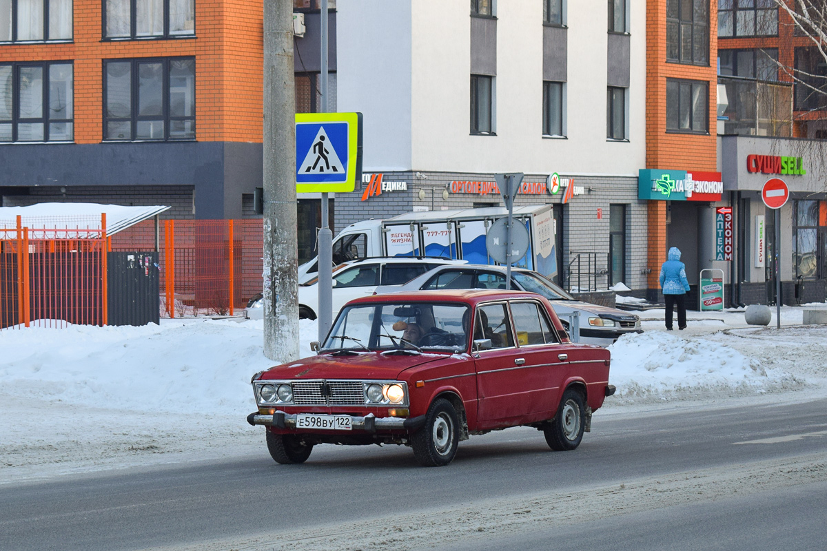 Алтайский край, № Е 598 ВУ 122 — ВАЗ-2106 Жигули '75-06