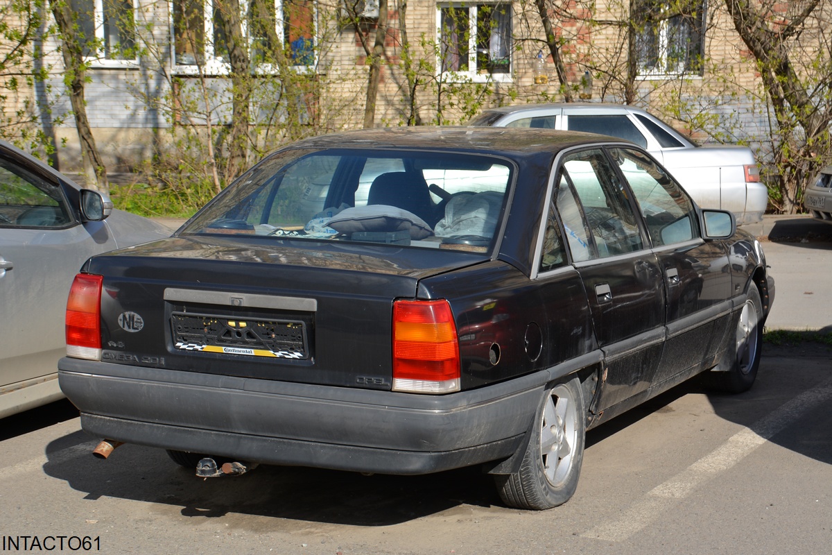 Ростовская область, № Х 104 МВ 161 — Opel Omega (A) '86-94
