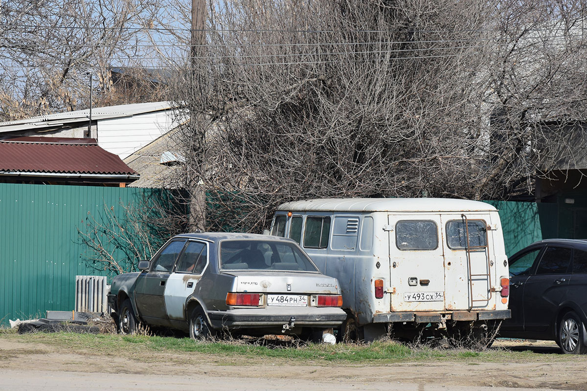 Волгоградская область, № У 484 РН 34 — Volvo 300 Series (общая модель)