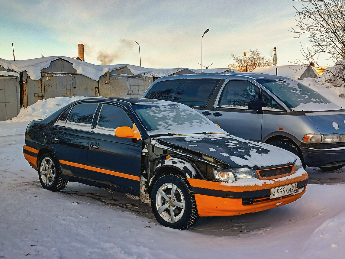 Мурманская область, № А 595 КМ 51 — Toyota Carina E (T190) '92–97