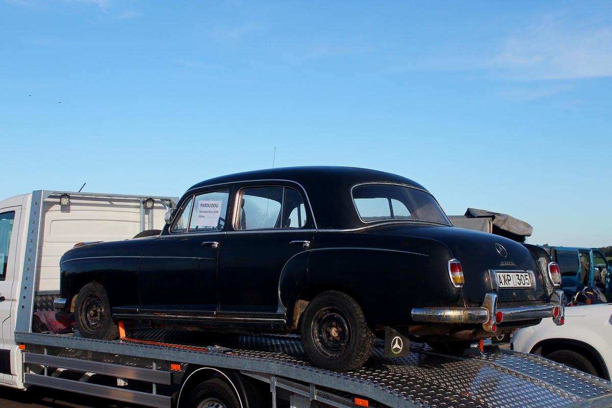 Литва, № AXP 305 — Mercedes-Benz (W180) '54-59; Литва — Retro mugė 2024 ruduo