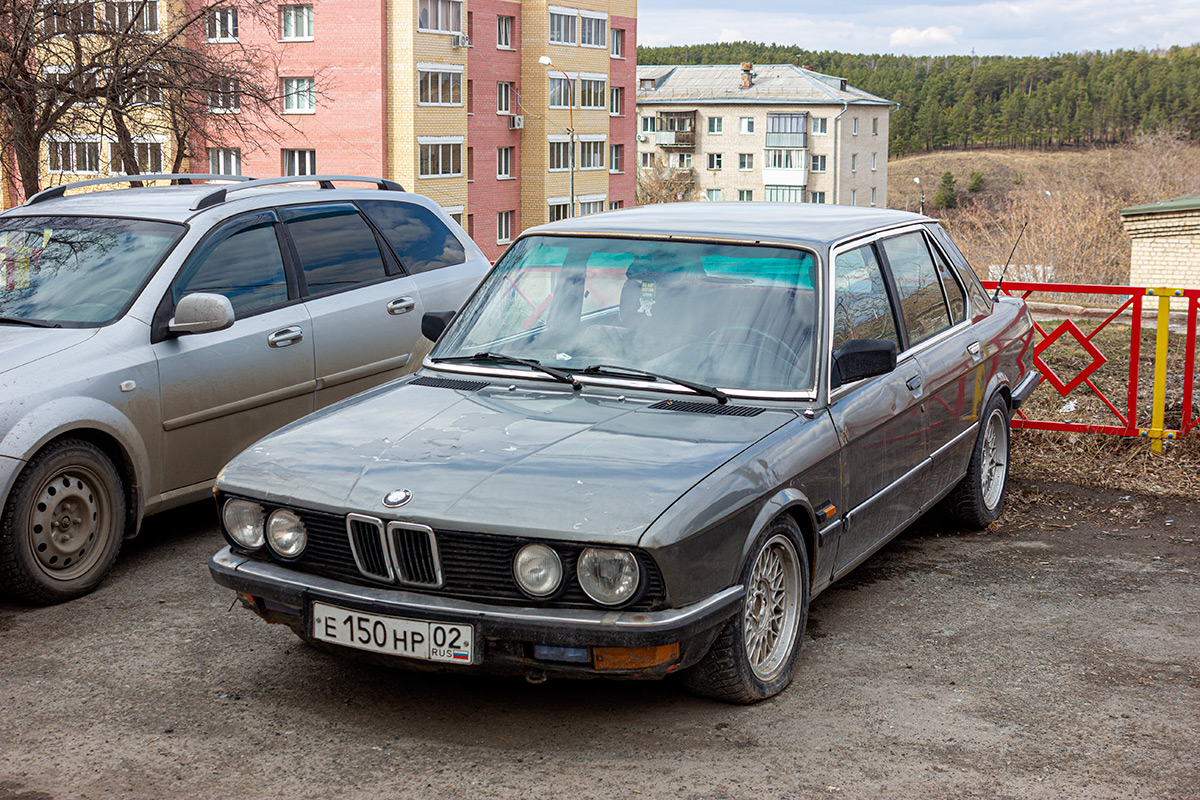 Свердловская область, № Е 150 НР 02 — BMW 5 Series (E28) '82-88