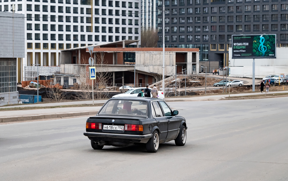 Башкортостан, № Н 618 СЕ 702 — BMW 3 Series (E30) '82-94