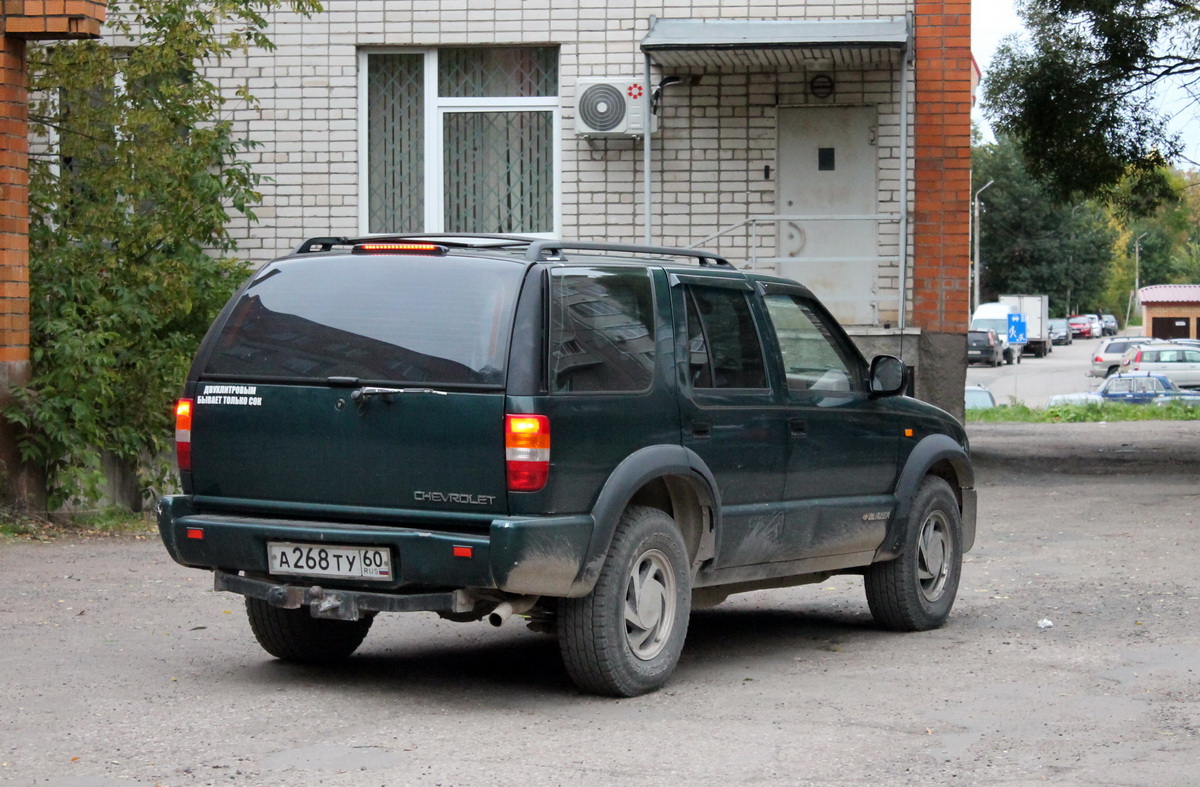 Псковская область, № А 268 ТУ 60 — Chevrolet Blazer S10 (2G) '95-02
