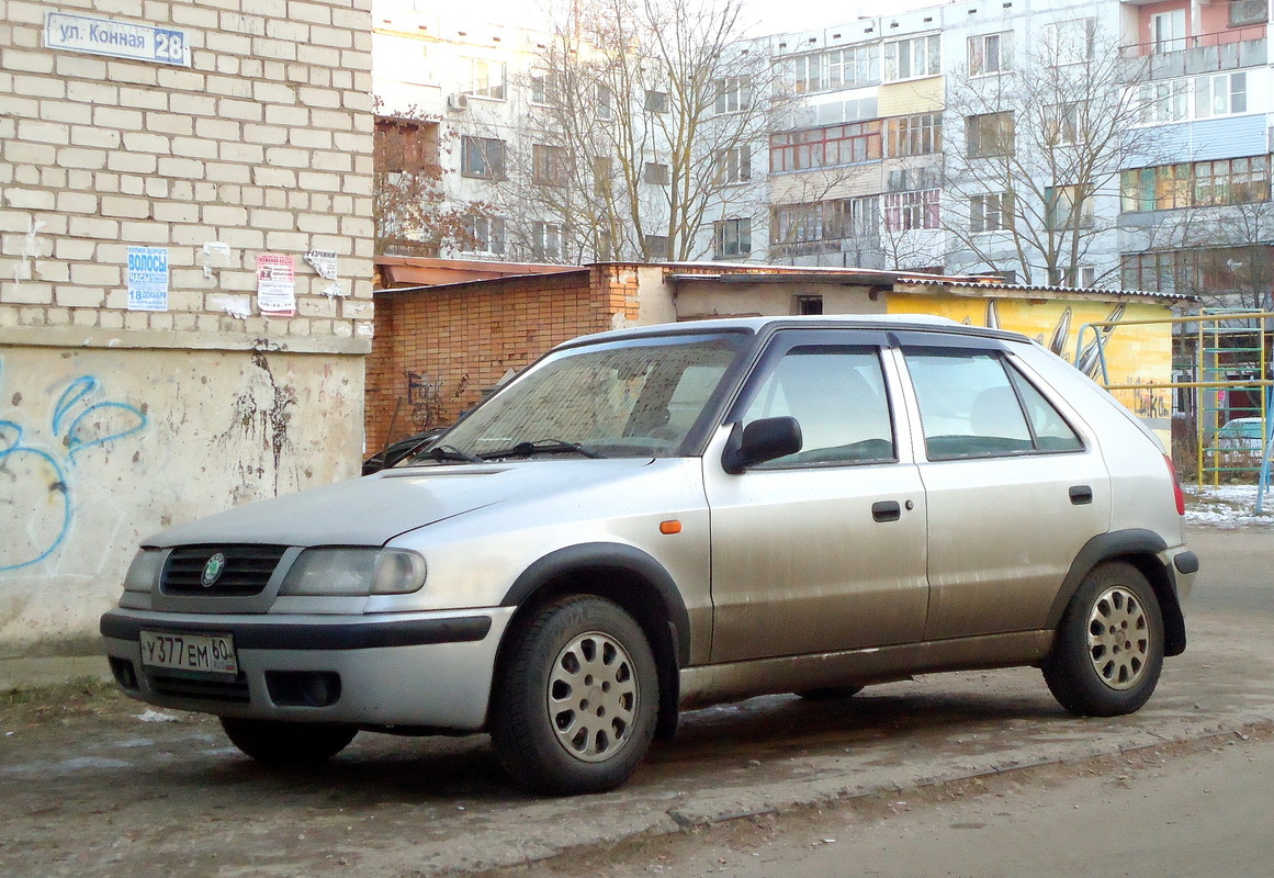 Псковская область, № У 377 ЕМ 60 — Škoda Felicia (Typ 781, 791) '94-01