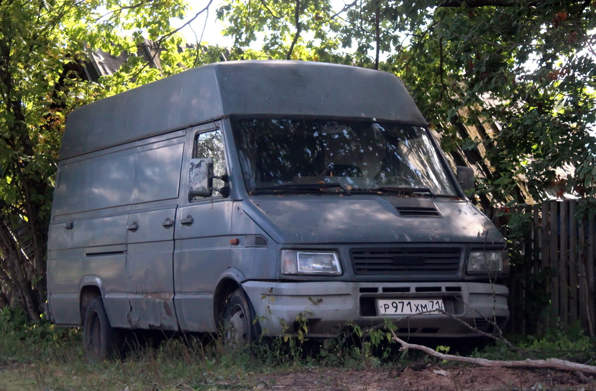 Тульская область, № Р 971 ХМ 71 — Iveco Daily '89-99