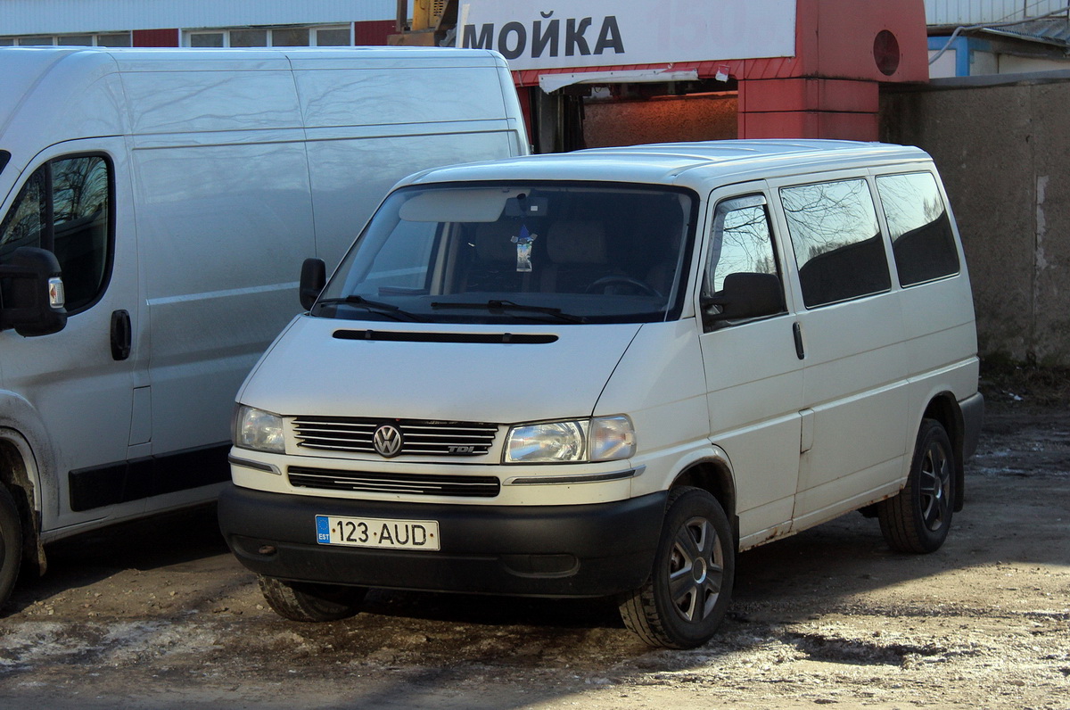 Эстония, № 123 AUD — Volkswagen Caravelle (T4) '90-03
