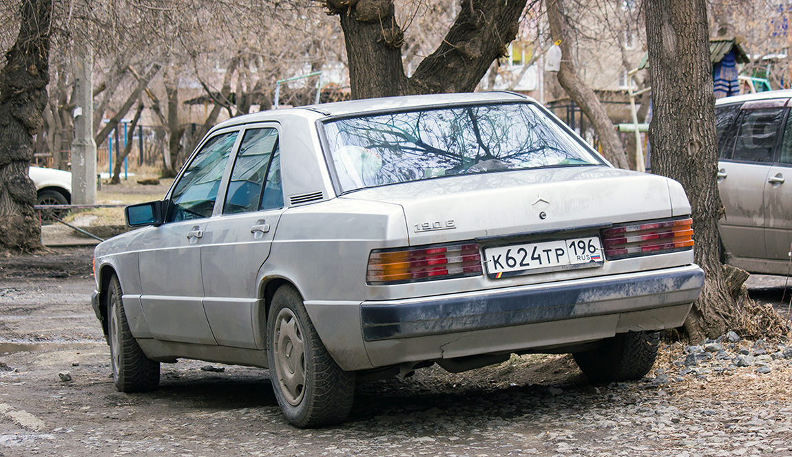 Свердловская область, № К 624 ТР 196 — Mercedes-Benz 190 (W201) '82-93