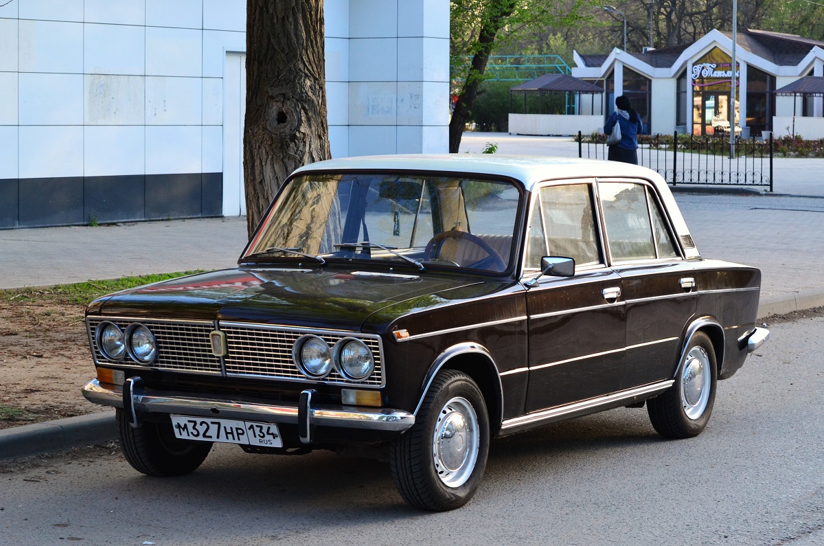 Волгоградская область, № М 327 НР 134 — ВАЗ-2103 Жигули '72-84