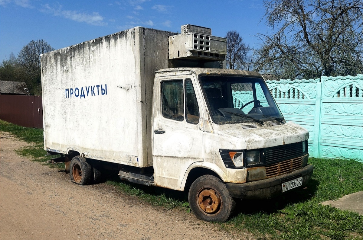 Витебская область, № АІ 7342-2 — Mercedes-Benz T1 '76-96