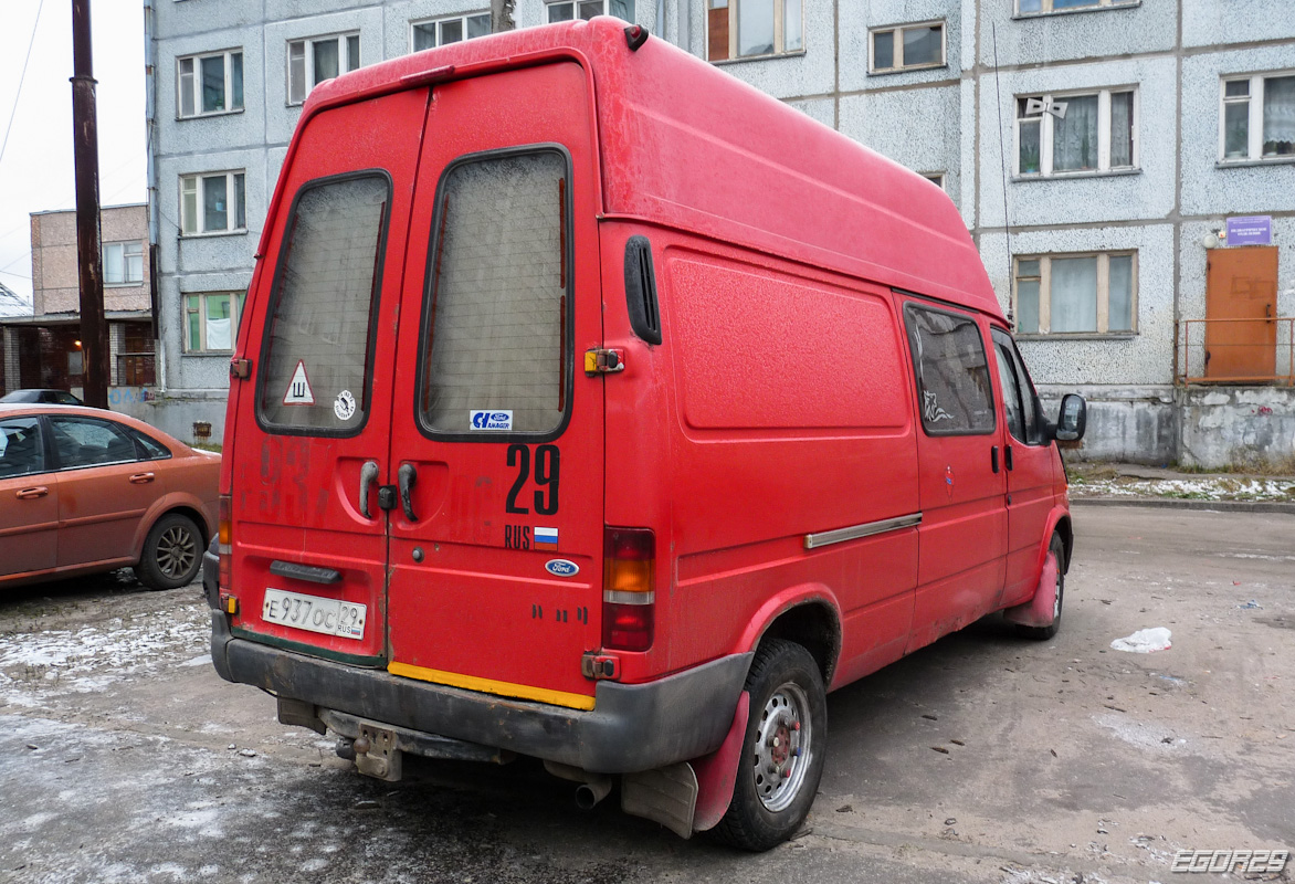 Архангельская область, № Е 937 ОС 29 — Ford Transit (3G, facelift) '94-00