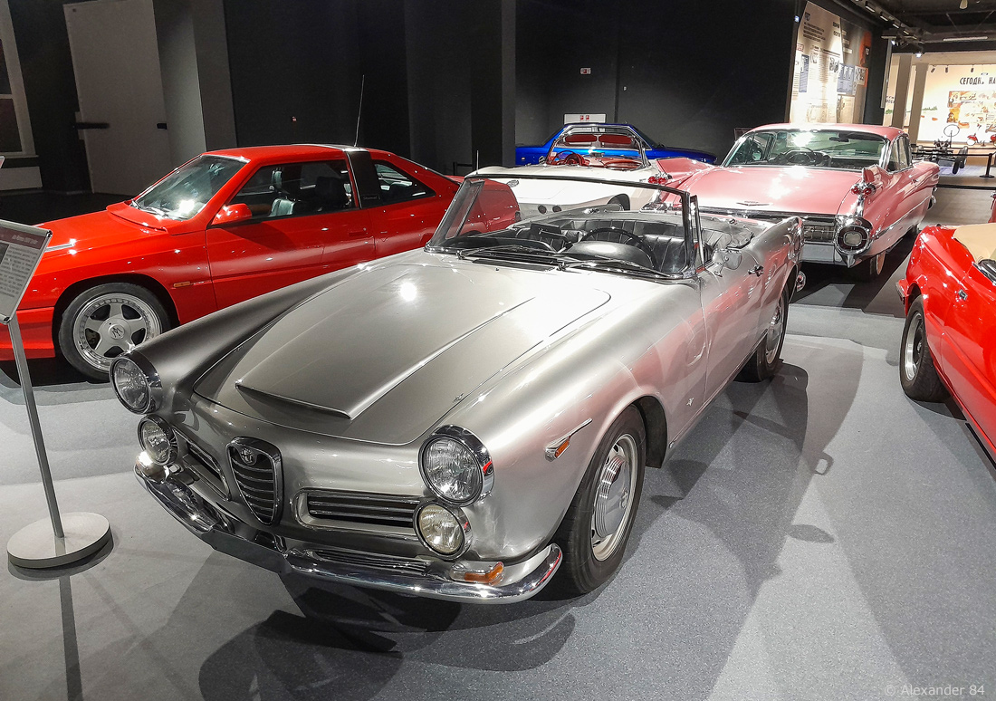 Свердловская область, № К 414 ТТ 199 — Alfa Romeo 2600 Spider '62–65