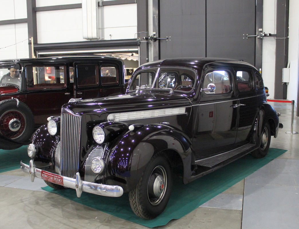 Санкт-Петербург, № (78) Б/Н 0044 — Packard 110 '40-41; Санкт-Петербург — Олдтаймер-Галерея Ильи Сорокина