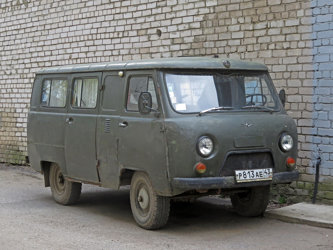 Кировская область, № Р 813 АЕ 43 — УАЗ-3962 '85-03