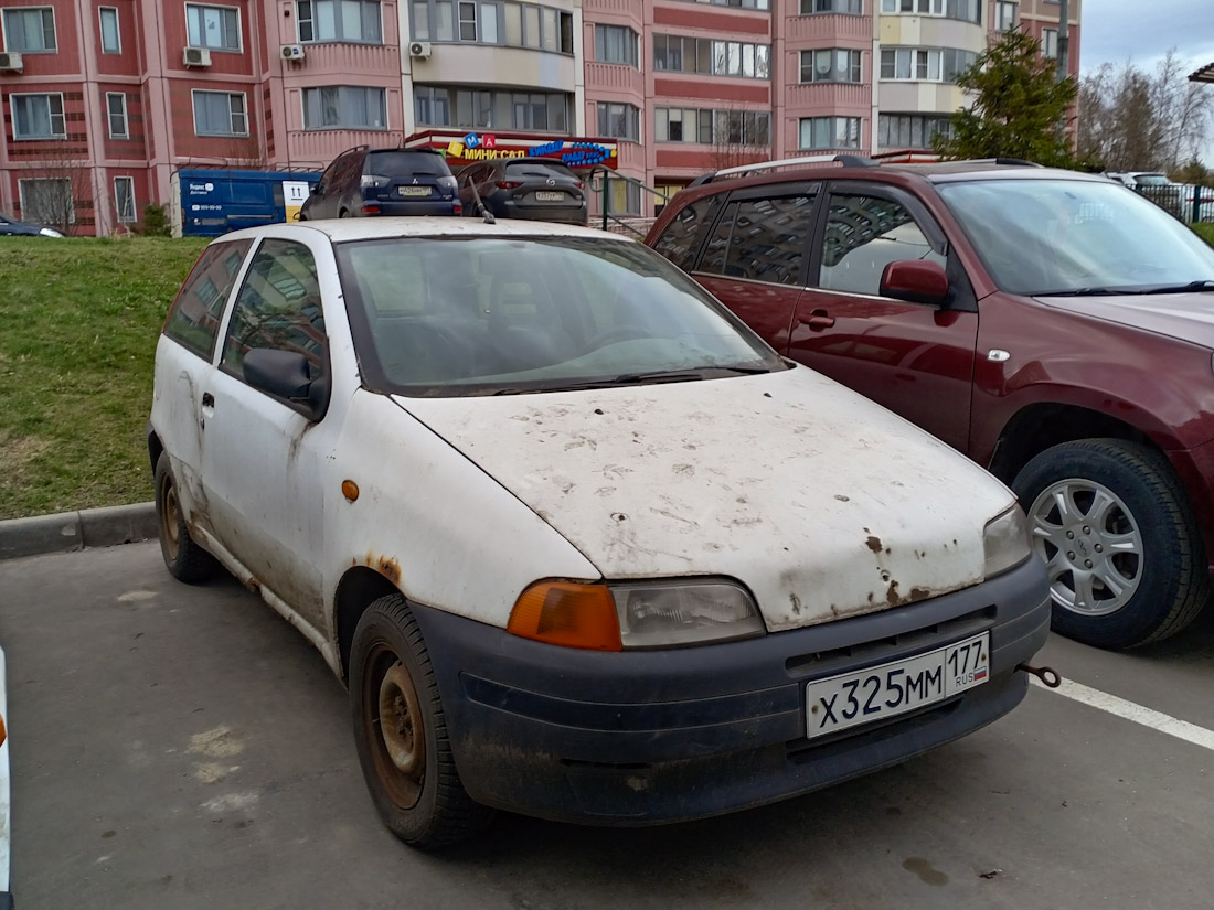 Москва, № Х 325 ММ 177 — FIAT Punto (176) '93-00