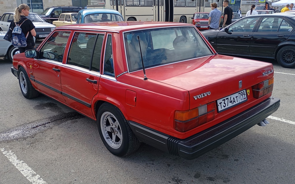 Москва, № Т 374 АТ 799 — Volvo 740 '84-92; Тверская область — Открытие сезона 2025 Тверского ретро-клуба
