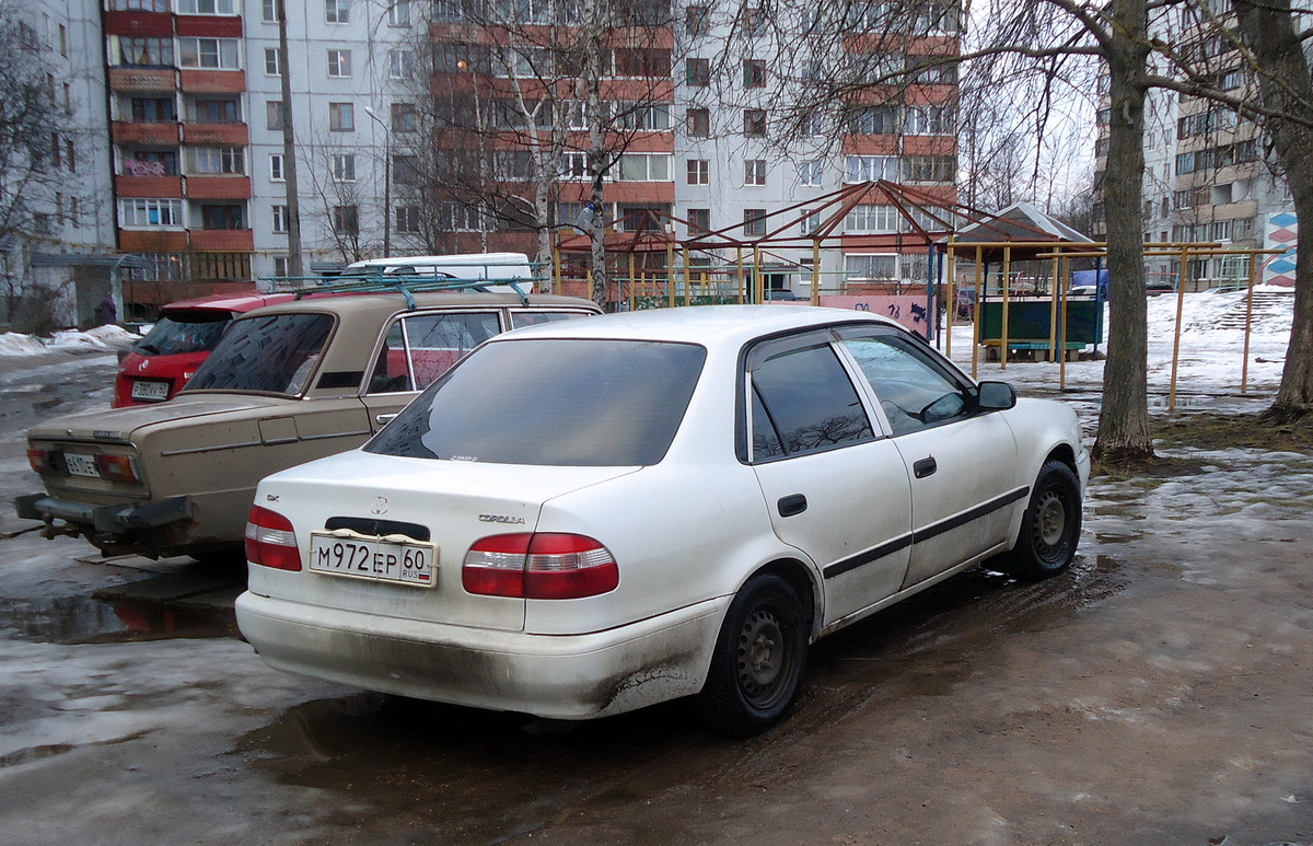 Псковская область, № М 972 ЕР 60 — Toyota Corolla (E110) '95-02