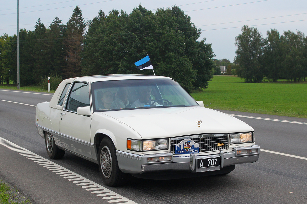 Эстония, № A 707 — Cadillac Fleetwood (1G) '85-93; Литва — Baltijos kelias 35