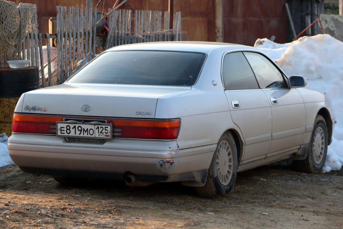Сахалинская область, № Е 819 МО 125 — Toyota Crown (S140) '91-95