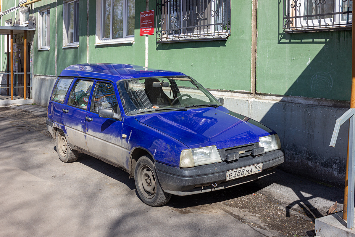 Свердловская область, № Е 388 МА 96 — Иж-21261-030 '04-05