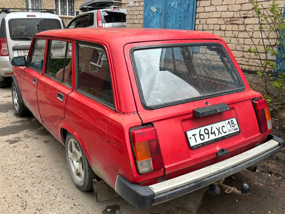 Удмуртия, № Т 694 ХС 18 — ВАЗ-2104 Жигули '84-91