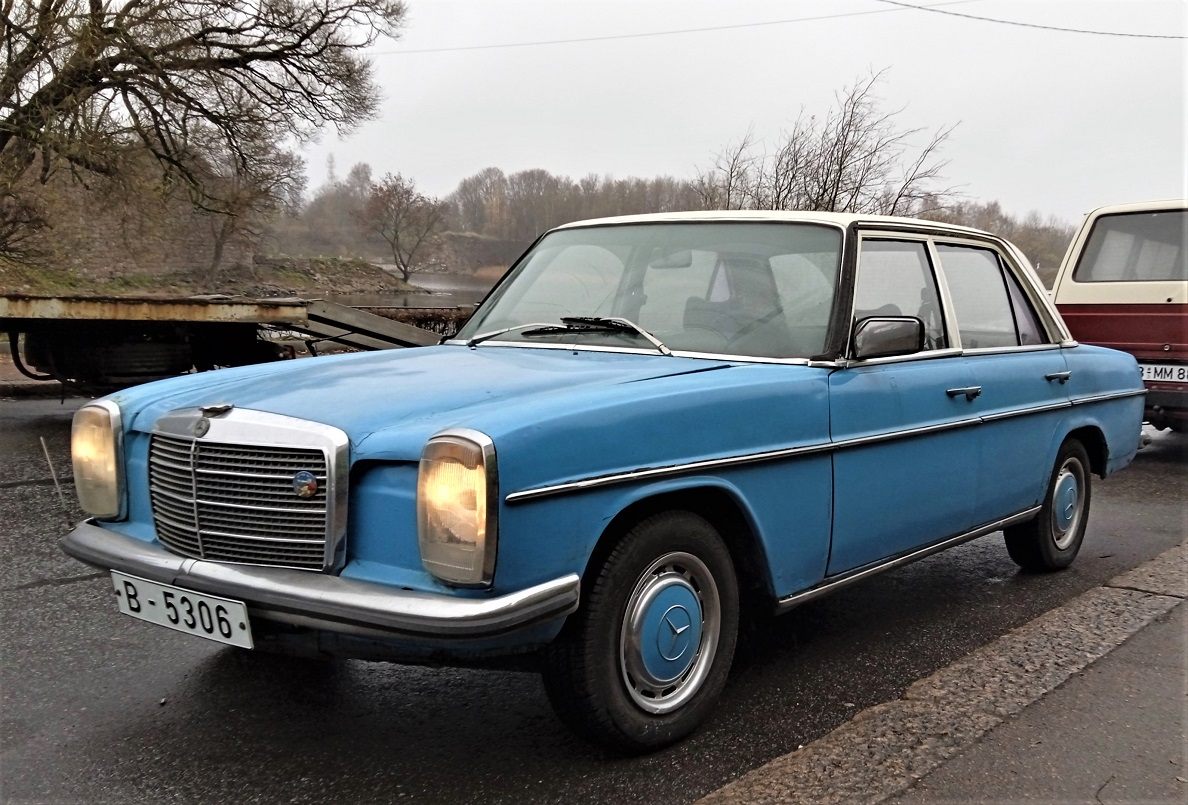 Санкт-Петербург, № С 918 ОА 178 — Mercedes-Benz (W114/W115) '72-76