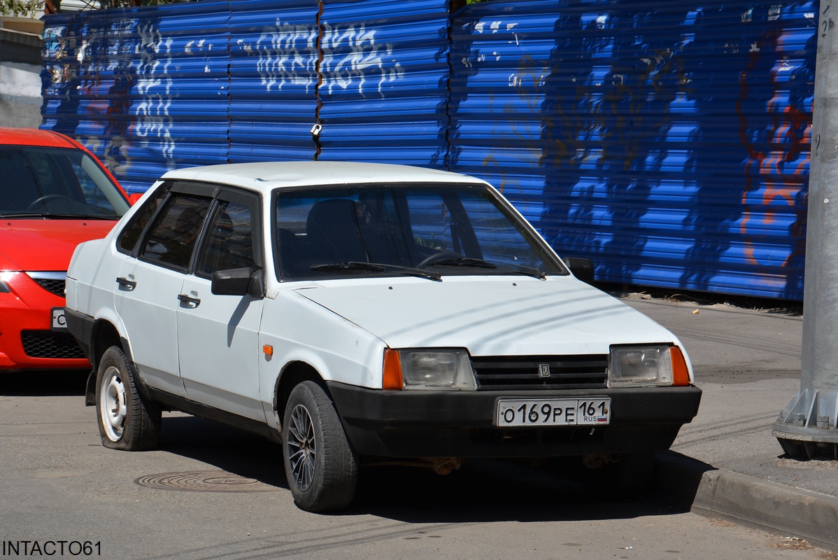 Ростовская область, № О 169 РЕ 161 — ВАЗ-21099 '90-04