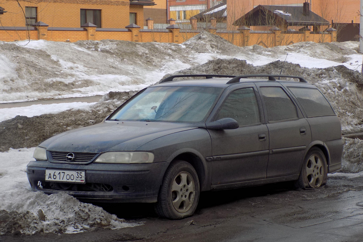 Вологодская область, № А 617 ОО 35 — Opel Vectra (B) '95-02