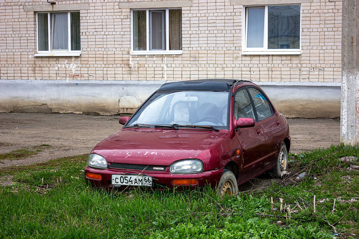 Свердловская область, № С 054 АМ 66 — Mazda 121 (DB) '91-96