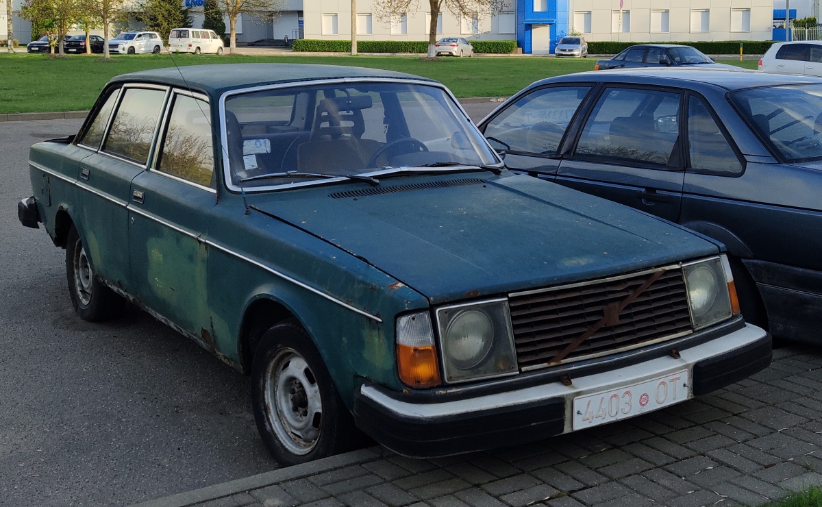 Минская область, № 4403 ОТ — Volvo 240 Series (общая модель)