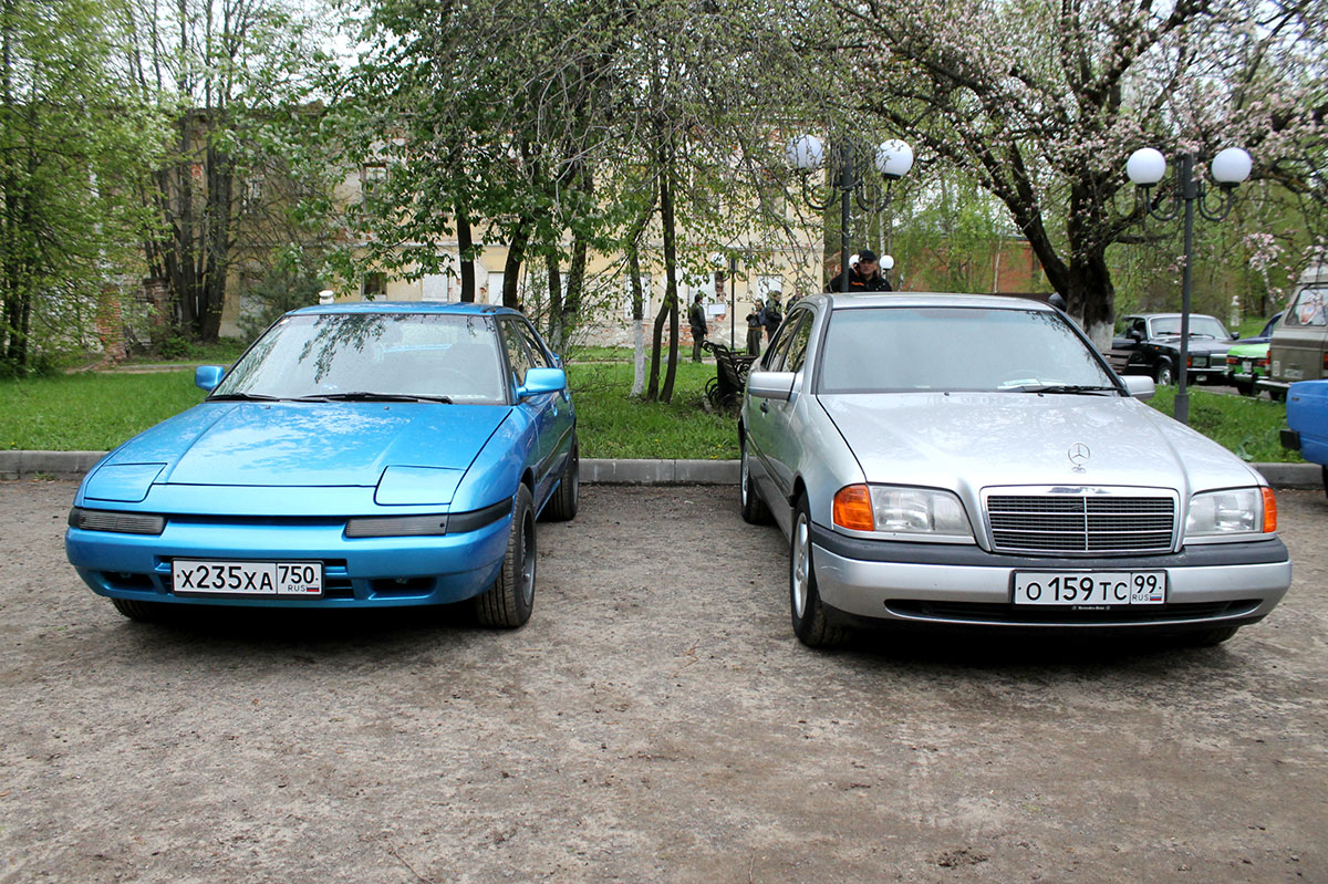 Московская область, № Х 235 ХА 750 — Mazda 323 (BG) '89-94; Московская область, № О 159 ТС 99 — Mercedes-Benz (W202) '93-01; Московская область — Выставка "Старый Дилижанс приглашает в усадьбу Гребнево"
