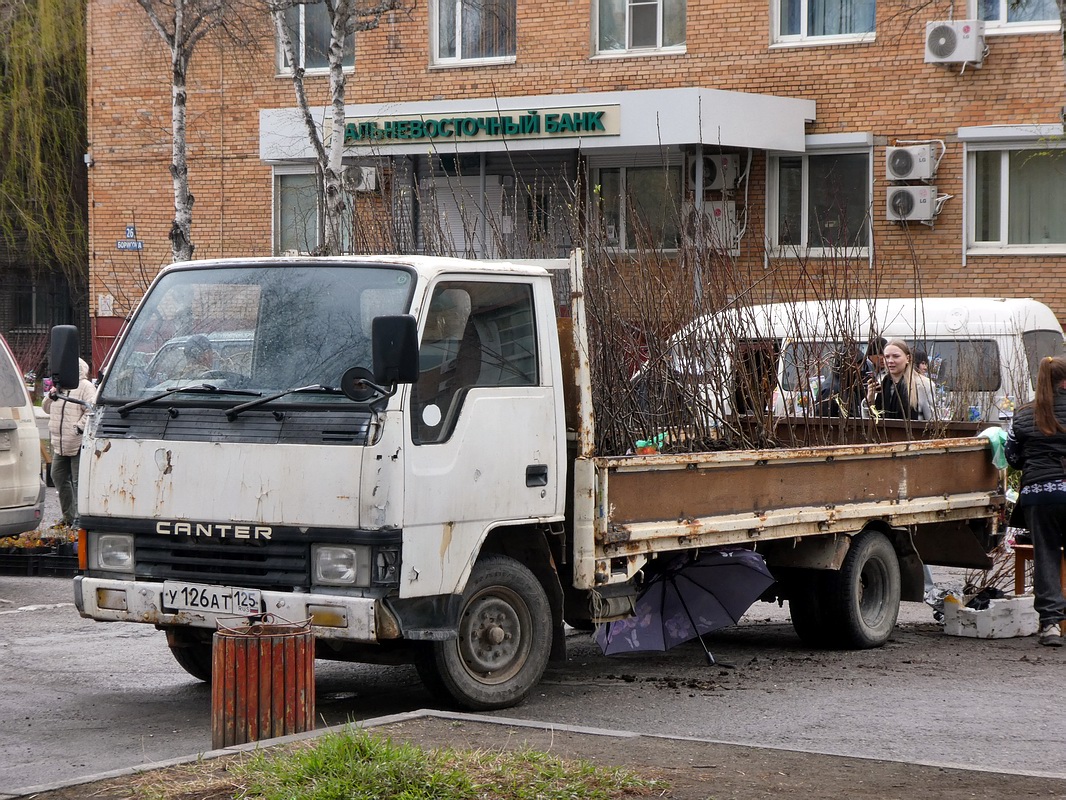 Приморский край, № У 126 АТ 125 — Mitsubishi Canter (FE3/FE4) '85-93