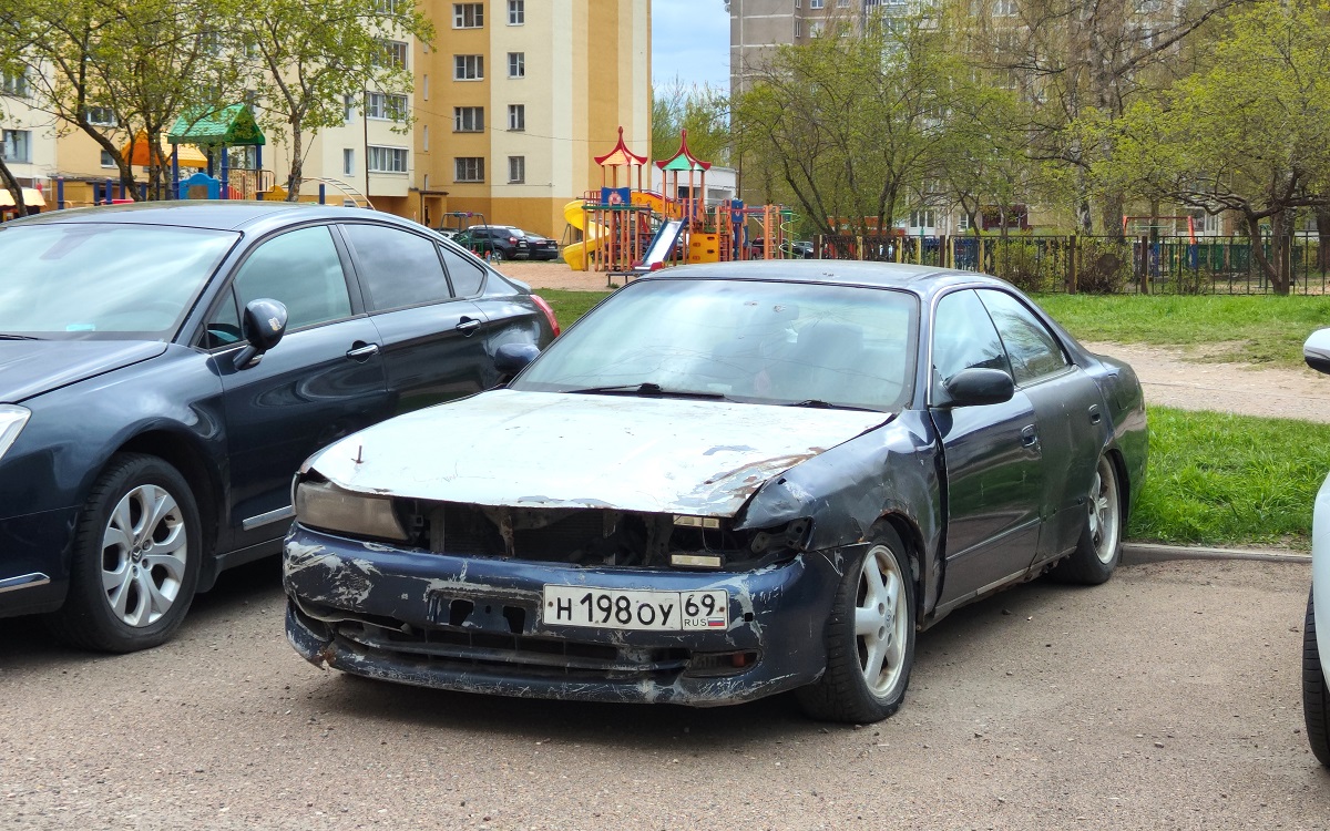 Тверская область, № Н 198 ОУ 69 — Toyota Chaser (Х90) '92-96