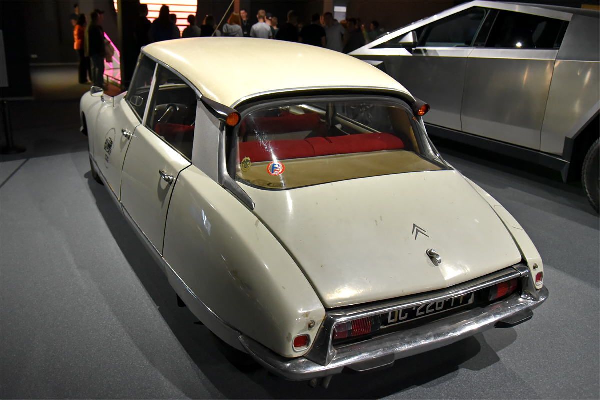 Свердловская область, № DC 226 PF — Citroën DS 19 Berline '55-68