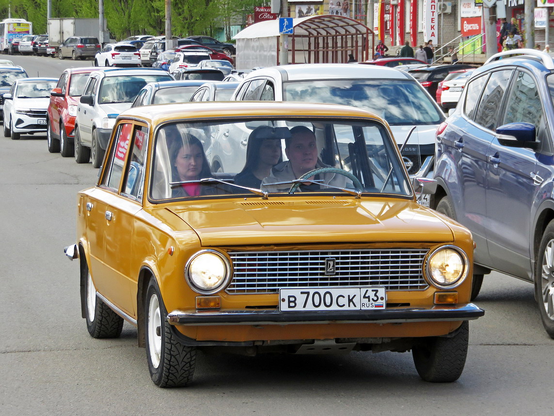 Кировская область, № В 700 СК 43 — ВАЗ-21013 Жигули '77-88