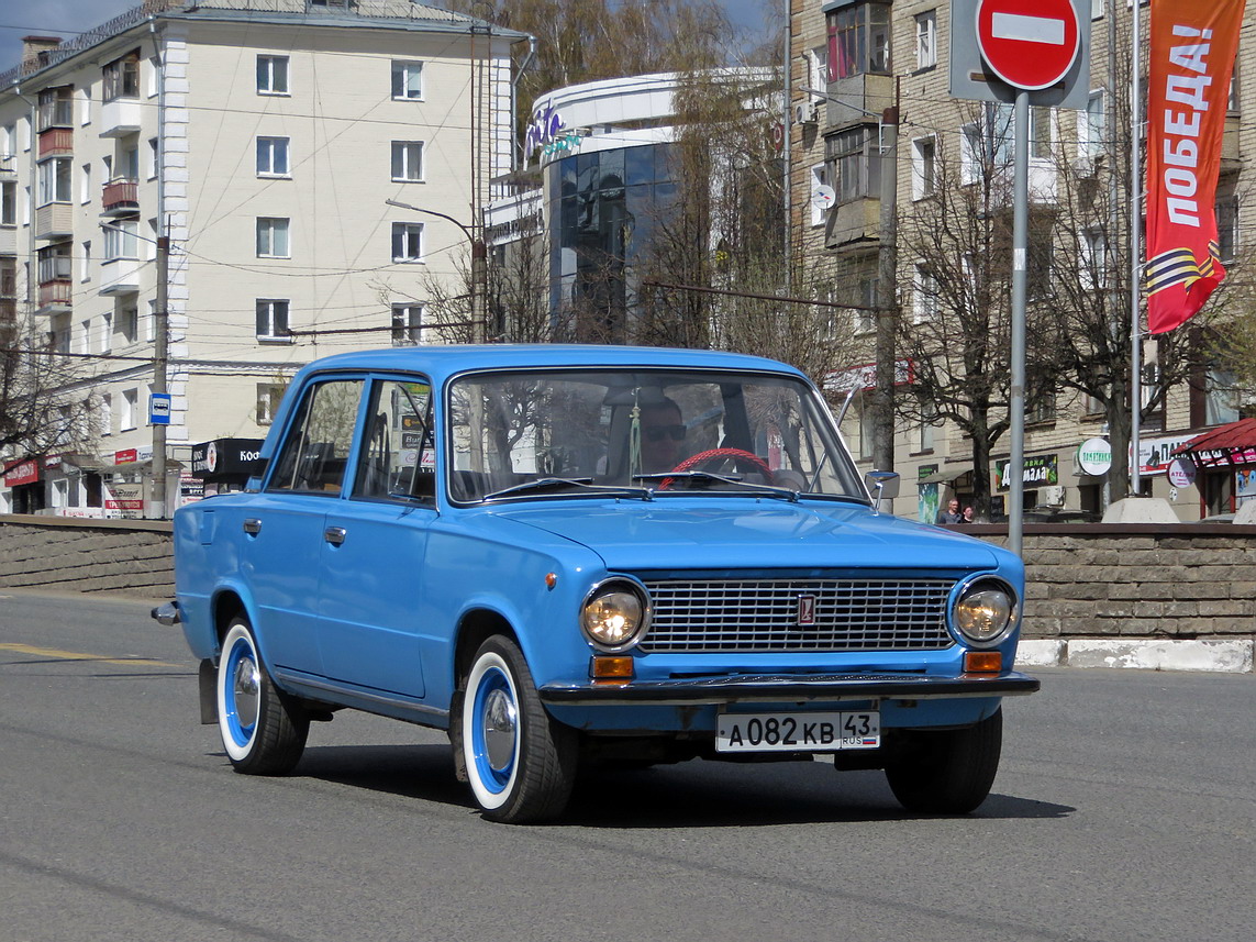 Кировская область, № А 082 КВ 43 — ВАЗ-21013 Жигули '77-88; Кировская область — Выставка ретро-автомобилей в Кирове в честь Дня Победы 9 мая 2025 года